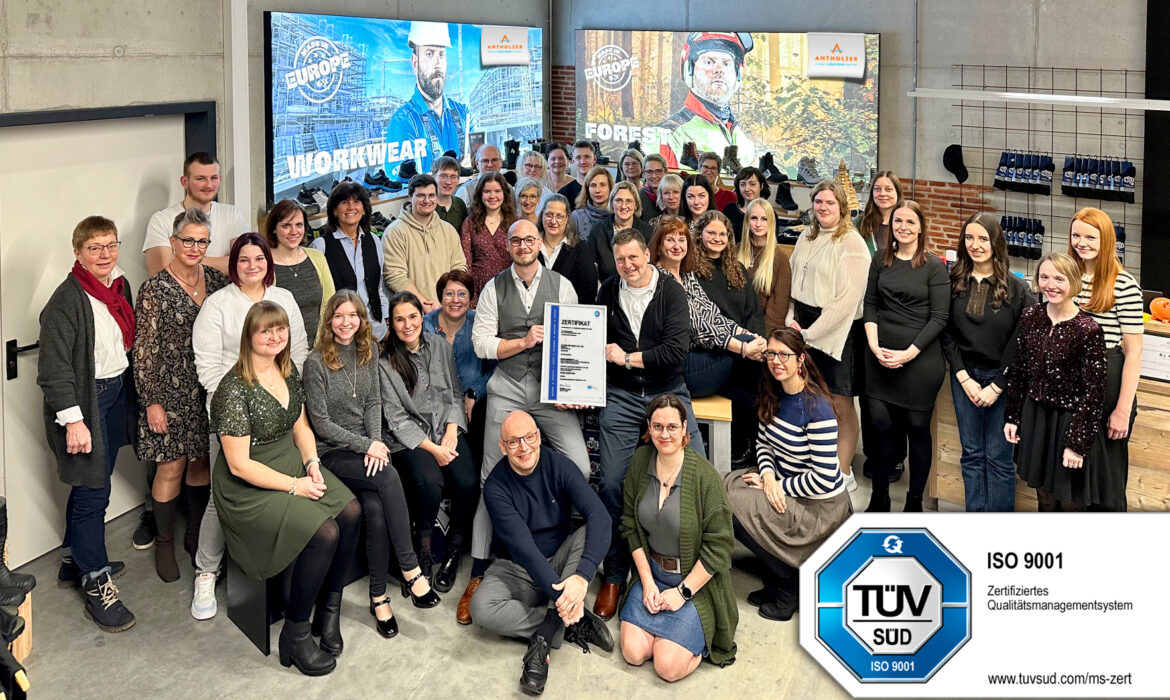 Antholzer Team mit DIN ISO9001:2015 Zertifikat.