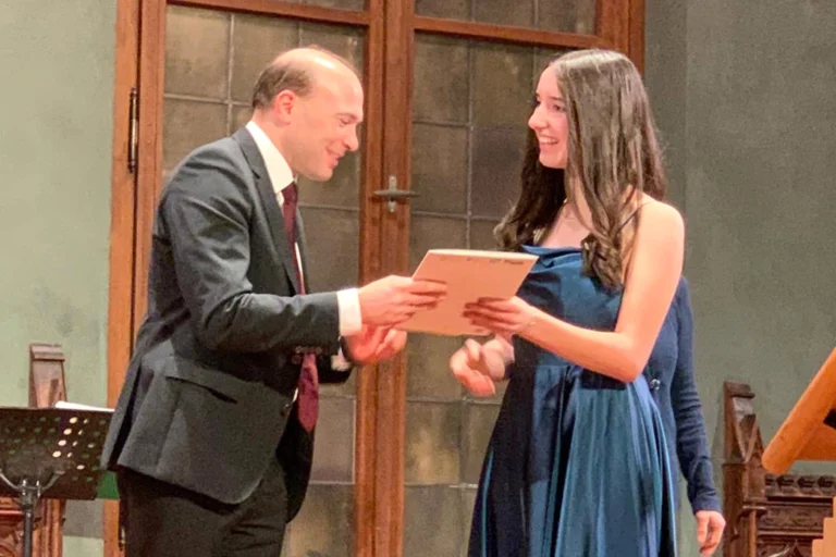 Antholzer A-Team, Alina Michler zur Abschlusszeugnisübergabe Ihrer Ausbildung