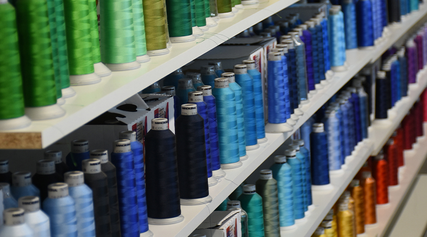 Antholzer Stickerei Garnauswahl für Bestickung von Arbeitsbekleidung, Teambekleidung, Vereinskleidung